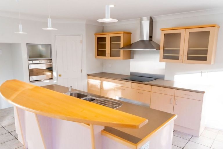 Photo of property in 315 Gardiners Road, Harewood, Christchurch, 8051