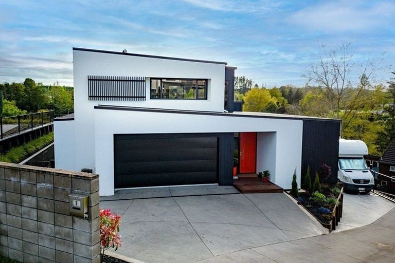 Photo of property in 9 Ada Close, Cambridge, 3434