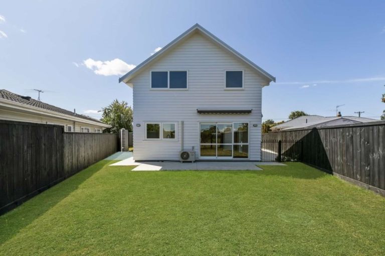 Photo of property in 39a Sutton Crescent, Papakura, 2110