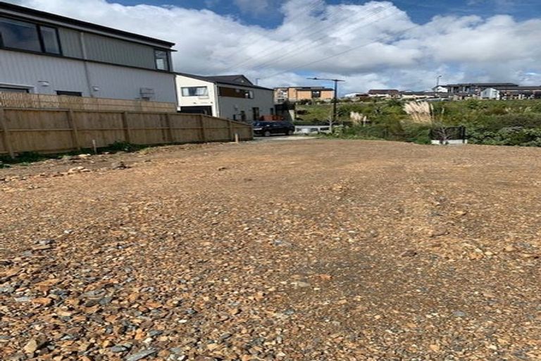 Photo of property in 30 Kotiu Place, Massey, 0614