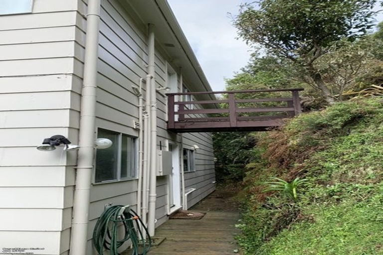 Photo of property in 1 Jerome Way, Crofton Downs, Wellington, 6035