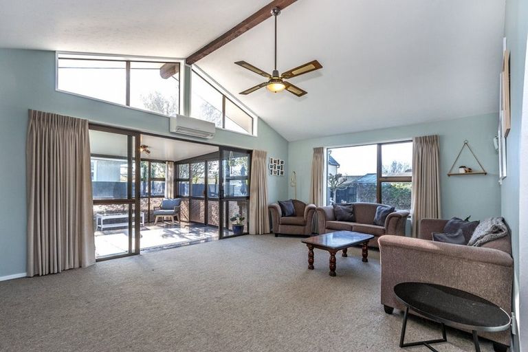 Photo of property in 11 Nyoli Street, Northcote, Christchurch, 8052