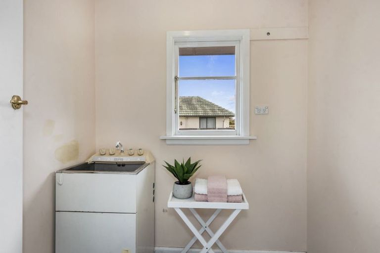 Photo of property in 10 Renwick Place, Hillmorton, Christchurch, 8025