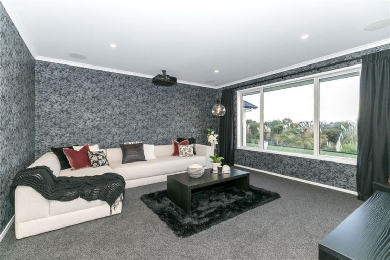 Photo of property in 10 Audrey Place, Flagstaff, Hamilton, 3210