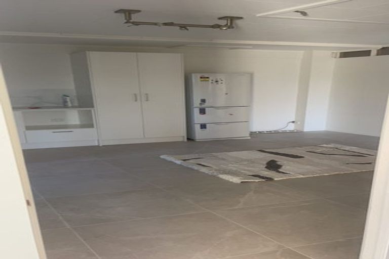 Photo of property in 8 Acacia Road, Torbay, Auckland, 0632