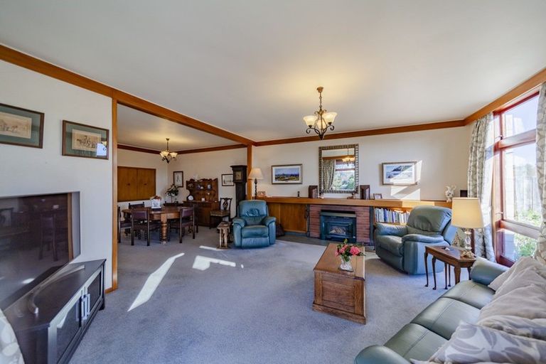 Photo of property in 2449 State Highway 2, Waipukurau, 4281