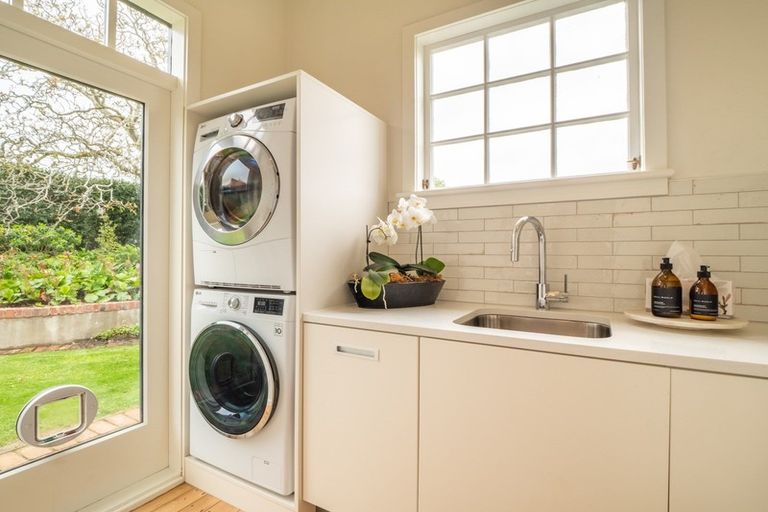 Photo of property in 72 Mailer Street, Mornington, Dunedin, 9011