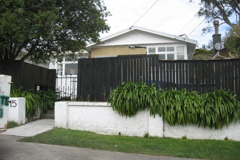 Photo of property in 15 Firth Terrace, Karori, Wellington, 6012