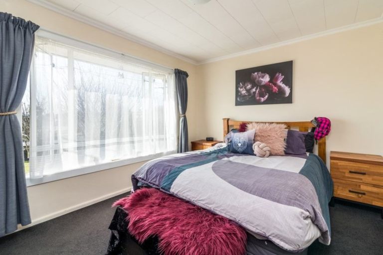 Photo of property in 12 Wimborne Crescent, Aranui, Christchurch, 8061