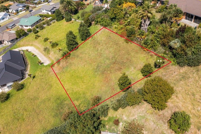 Photo of property in 15 Kite Way, Welcome Bay, Tauranga, 3112