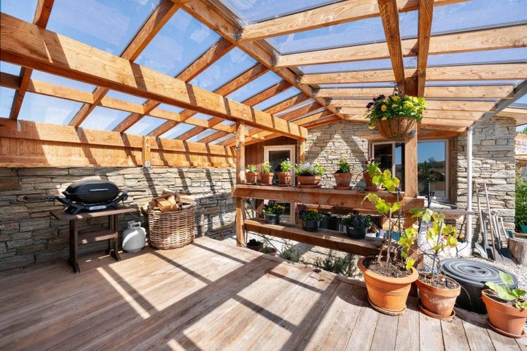 Photo of property in 163 Golden Road, Springvale, Alexandra, 9393