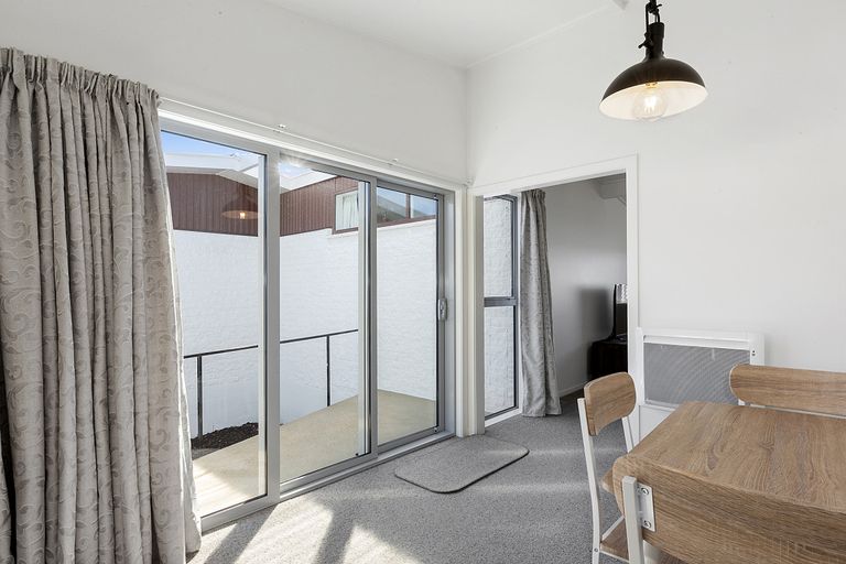 Photo of property in 42 Crosby Street, Mornington, Dunedin, 9011