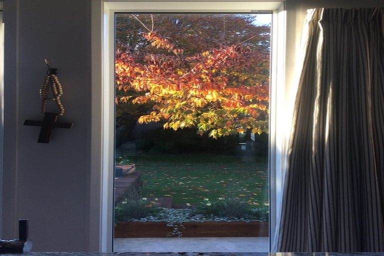 Photo of property in 3 Mckenzie Terrace, Carterton, 5713