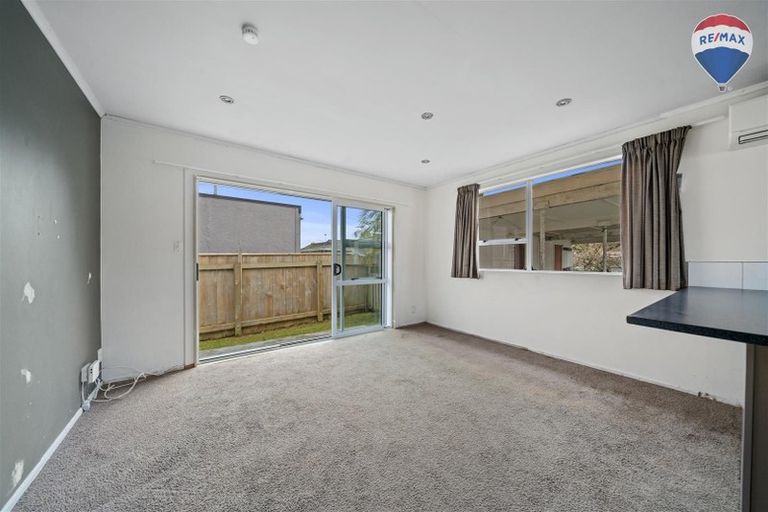 Photo of property in 2/8 Wilford Street, Wallaceville, Upper Hutt, 5018