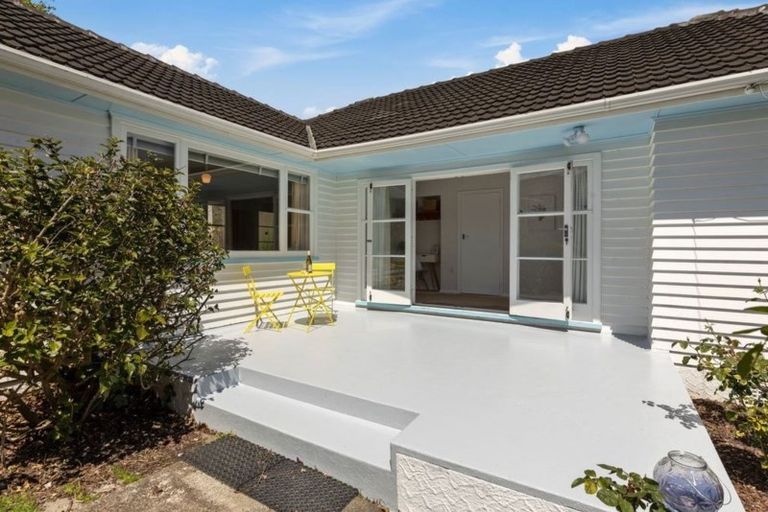 Photo of property in 165 Riverside Drive, Waiwhetu, Lower Hutt, 5010