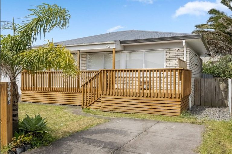 Photo of property in 33a Springs Road, Parakai, 0830