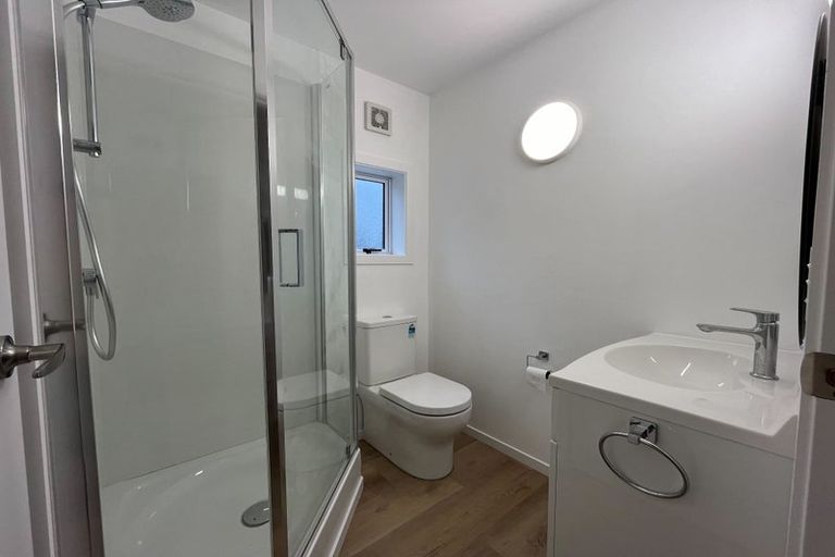 Photo of property in 25 Geoffrey Road, Torbay, Auckland, 0630