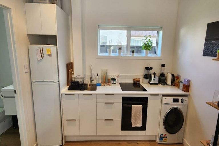 Photo of property in 37 Gulf View Road, Murrays Bay, Auckland, 0630