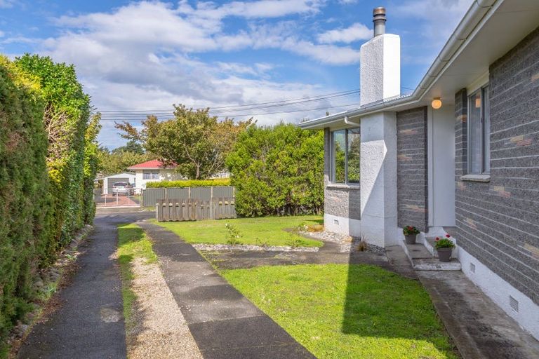 Photo of property in 13 Farrier Grove, Featherston, 5710