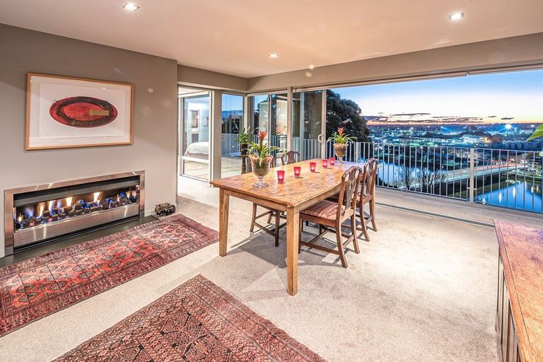 Photo of property in 26 Hipango Terrace, Durie Hill, Whanganui, 4500