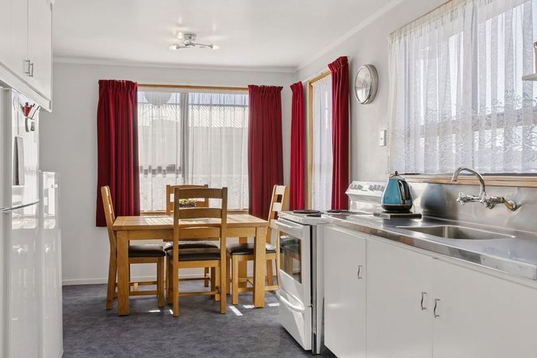Photo of property in 137 Derby Street, Westport, 7825