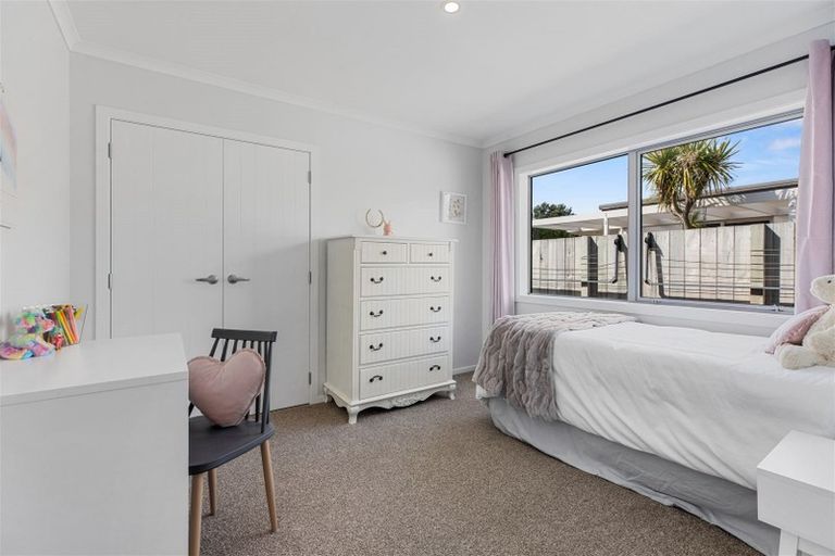 Photo of property in 36 Spinifex Street, Papamoa Beach, Papamoa, 3118