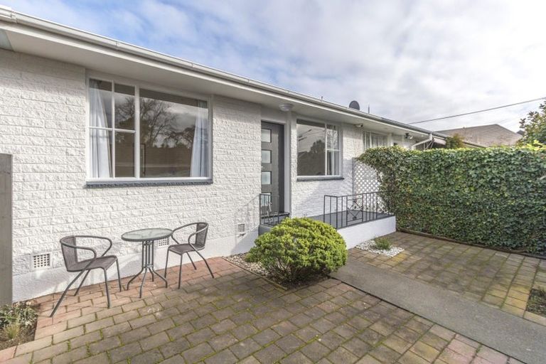 Photo of property in 4/16 Holly Road, St Albans, Christchurch, 8014