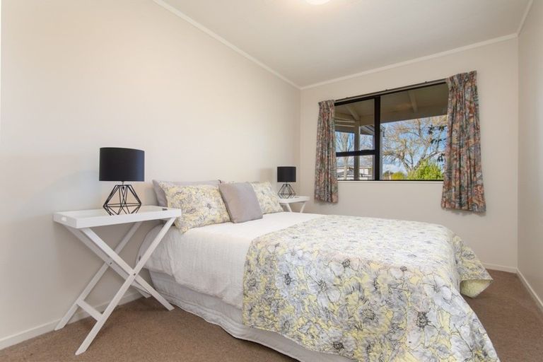 Photo of property in 145 Burns Street, Leamington, Cambridge, 3432