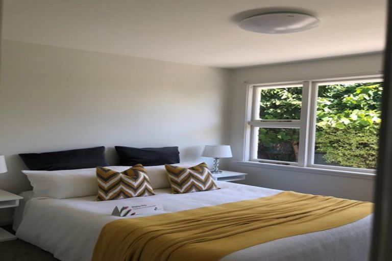 Photo of property in 53 Greendale Avenue, Avonhead, Christchurch, 8042