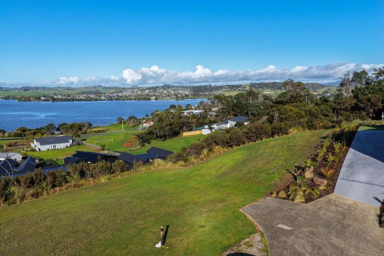 Photo of property in 3 Horizon View Place, Mangawhai Heads, Mangawhai, 0505