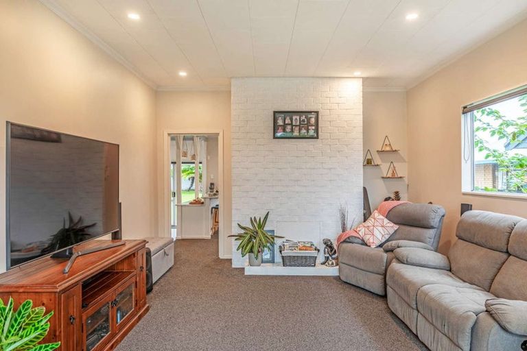 Photo of property in 95 Russell Street, Westport, 7825