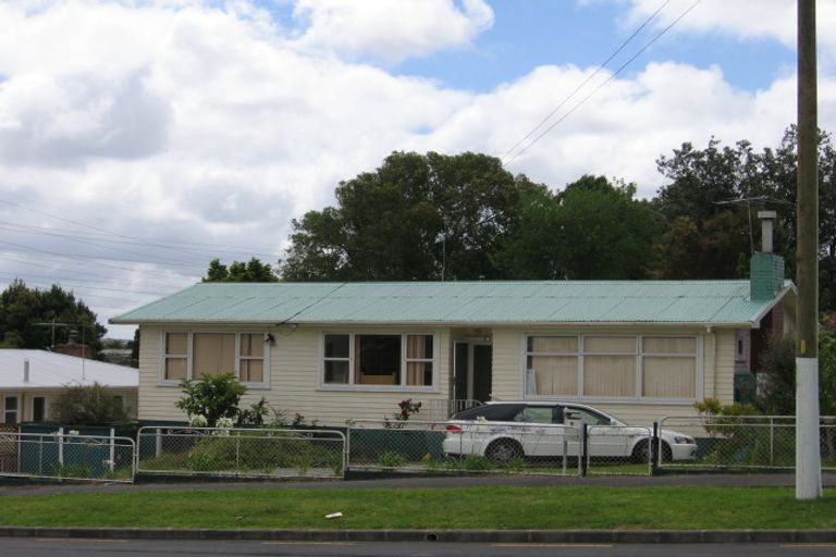 Photo of property in 69 Wolverton Street, Avondale, Auckland, 0600