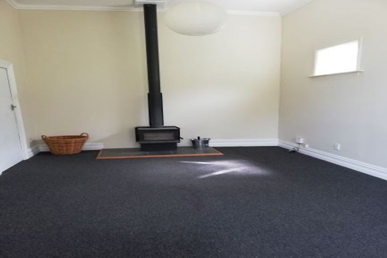 Photo of property in 33 Walter Street, The Glen, Dunedin, 9011