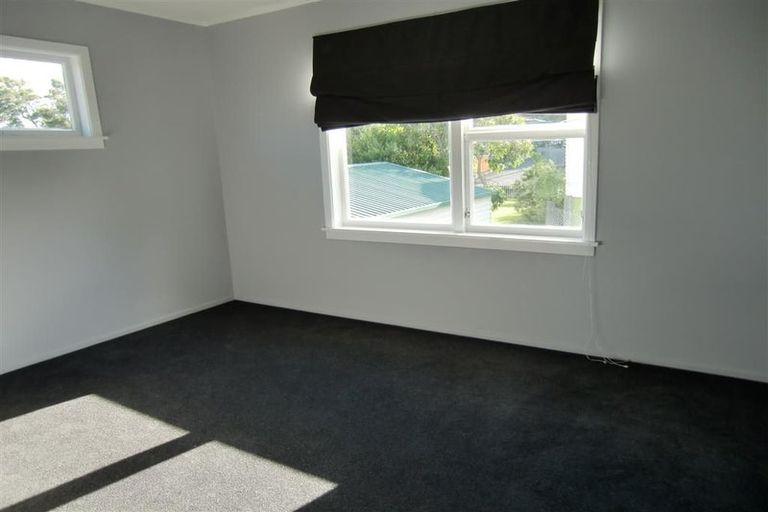 Photo of property in 6 Hillside Crescent, Westown, New Plymouth, 4310