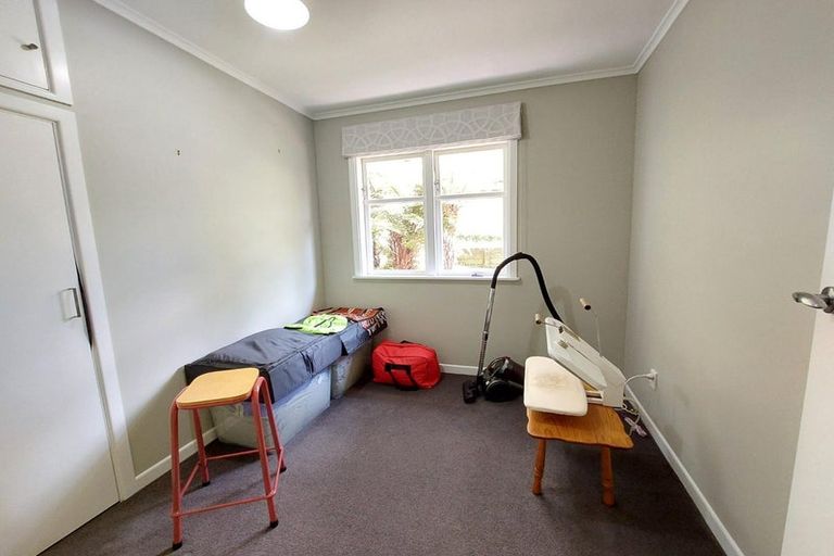 Photo of property in 199 Woodlands Park Road, Titirangi, Auckland, 0604