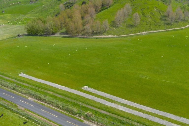 Photo of property in 643b Pohangina Road, Ashhurst, 4884