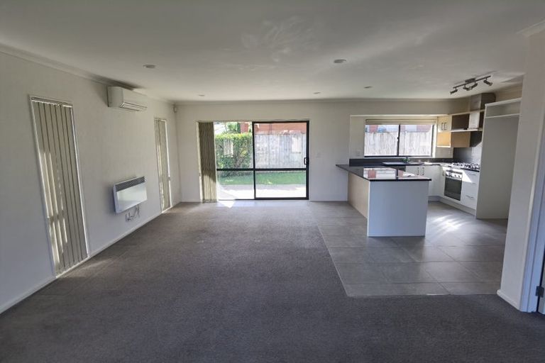 Photo of property in 2 Beros Place, Flat Bush, Auckland, 2016
