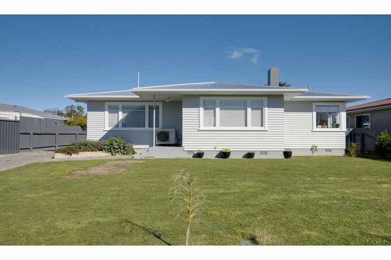 Photo of property in 33 Allen Berry Avenue, Pirimai, Napier, 4112