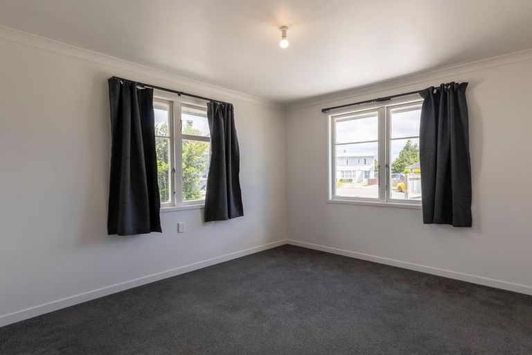 Photo of property in 1 Kauri Street, Levin, 5510