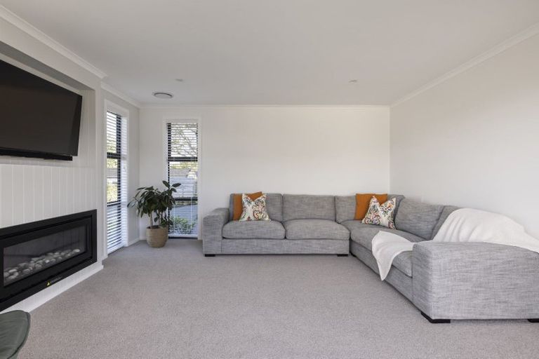 Photo of property in 2 Gabriela Close, Pyes Pa, Tauranga, 3112