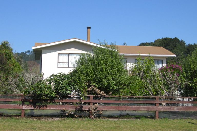 Photo of property in 68 Captain Cook Road, Cooks Beach, Whitianga, 3591