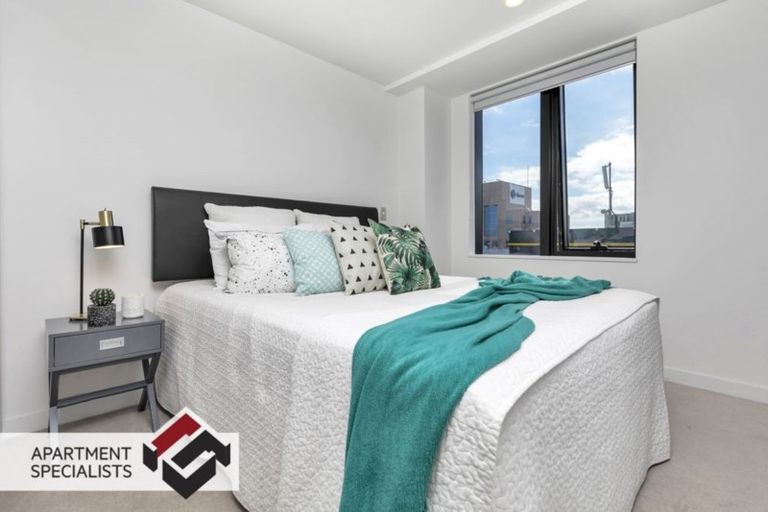 Photo of property in 75 Victoria Avenue, Palmerston North, 4410