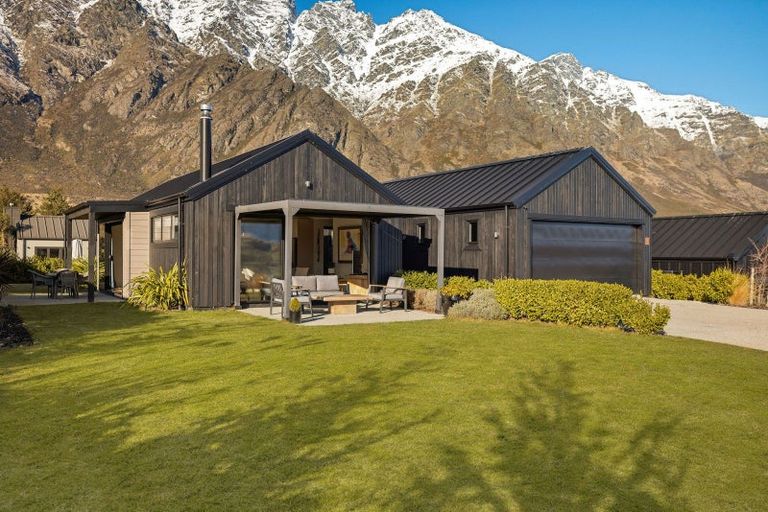 Photo of property in 27 Glenfiddich Road, Jacks Point, Queenstown, 9371