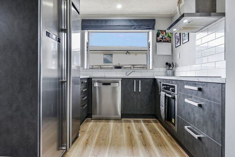 Photo of property in 12 Lansdowne Crescent, Glenview, Hamilton, 3206