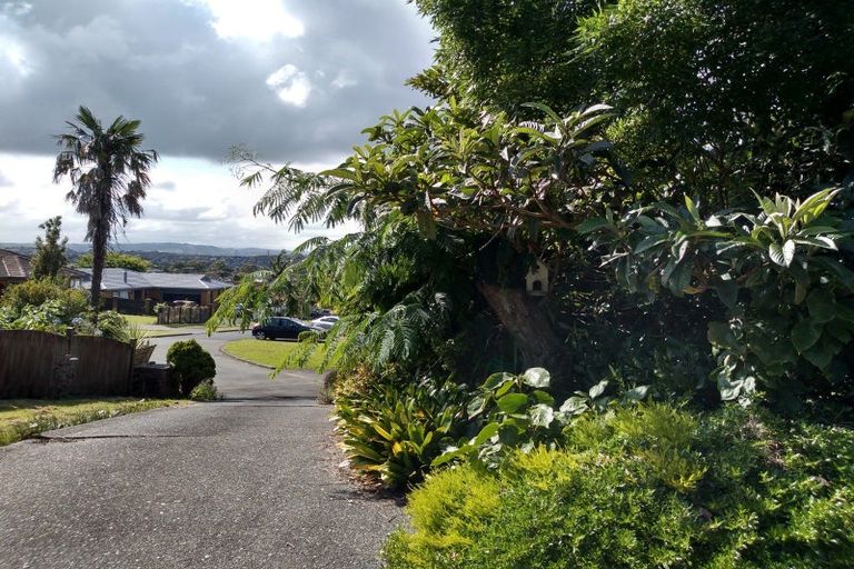 Photo of property in 10 Citation Way, Botany Downs, Auckland, 2010
