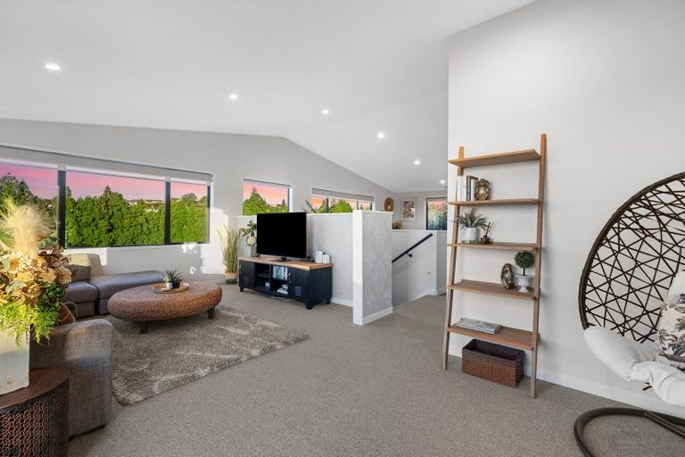 Photo of property in 16 Mearns Way, Ohauiti, Tauranga, 3112