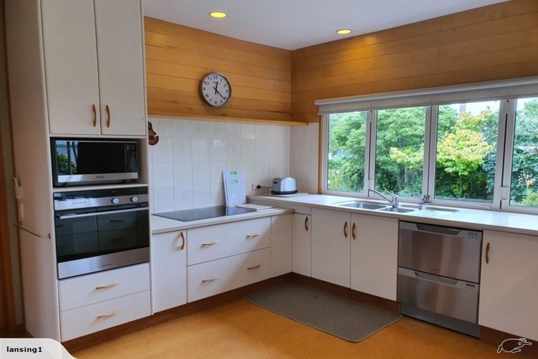 Photo of property in 32 Ngakoti Street, Urenui, 4375