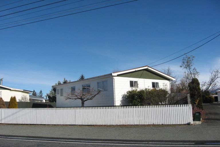 Photo of property in 12 Maryburn Road, Twizel, 7901