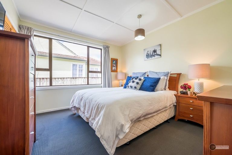Photo of property in 3 Grierson Street, Naenae, Lower Hutt, 5011