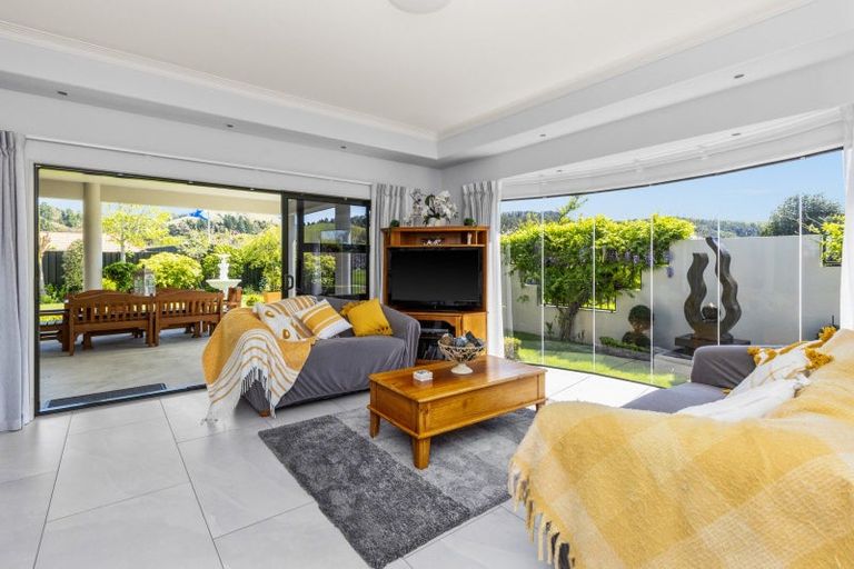 Photo of property in 36 Kensington Drive, Taradale, Napier, 4112
